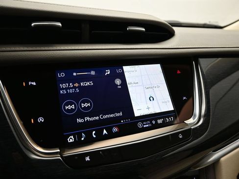 Certified 2023 Cadillac XT6 Premium Luxury AWD/4WD image 11