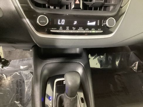 Used 2024 Toyota Corolla LE FWD image 23
