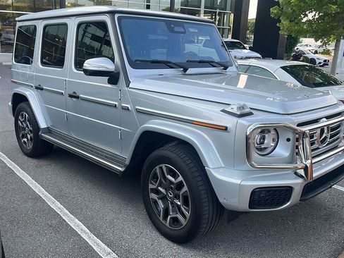 Used 2025 Mercedes-Benz G 550 image 1