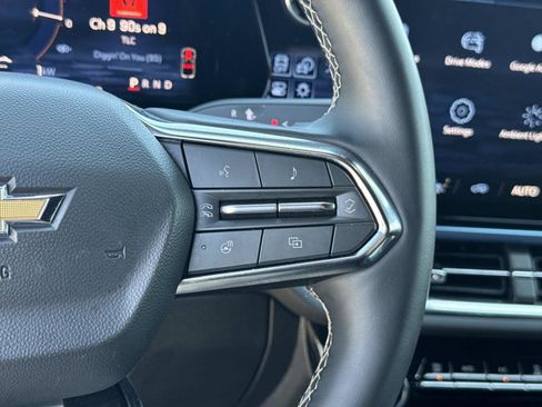 Used 2025 Chevrolet Equinox EV LT w/ Convenience Package image 29