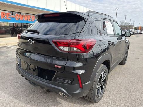 Used 2023 Chevrolet TrailBlazer RS w/ Sun and Liftgate Package image 4