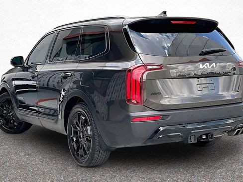 Used 2022 Kia Telluride EX w/ EX Premium Package AWD/4WD image 5