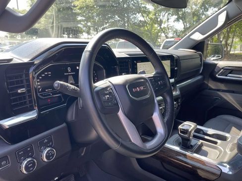 Used 2023 GMC Sierra 1500 Elevation w/ X31 Off-Road Package AWD/4WD image 18