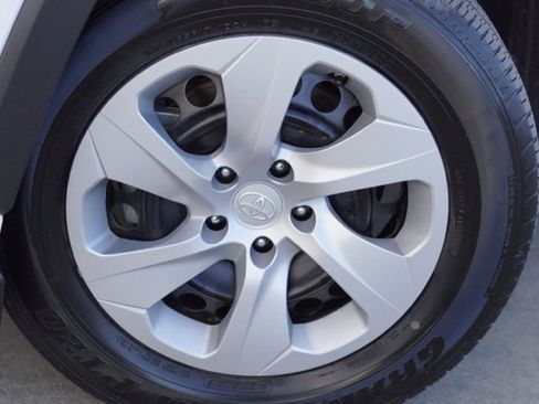 Certified 2024 Toyota RAV4 LE AWD/4WD image 12