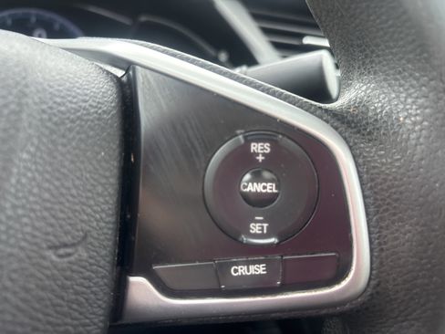 Used 2018 Honda Civic EX image 17