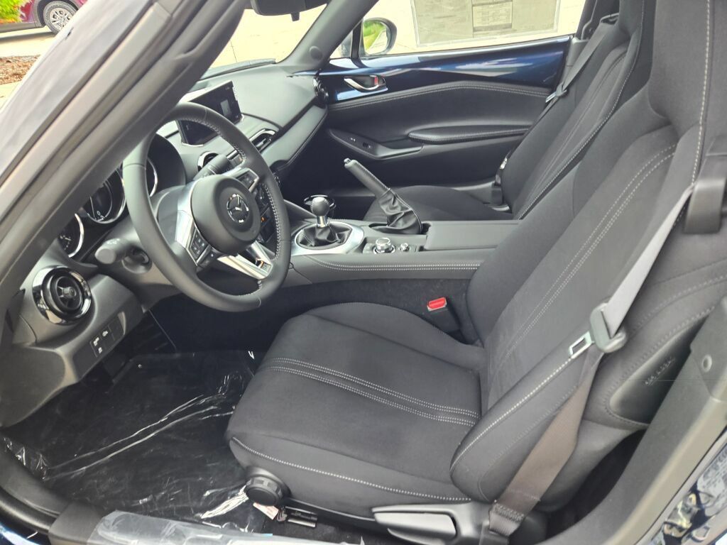 New 2026 MAZDA MX-5 Miata Club w/ Weather Package RWD image 11