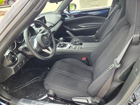 New 2026 MAZDA MX-5 Miata Club w/ Weather Package RWD image 11