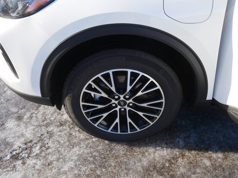 Used 2025 Ford Escape SE w/ PHEV Premium Package image 15