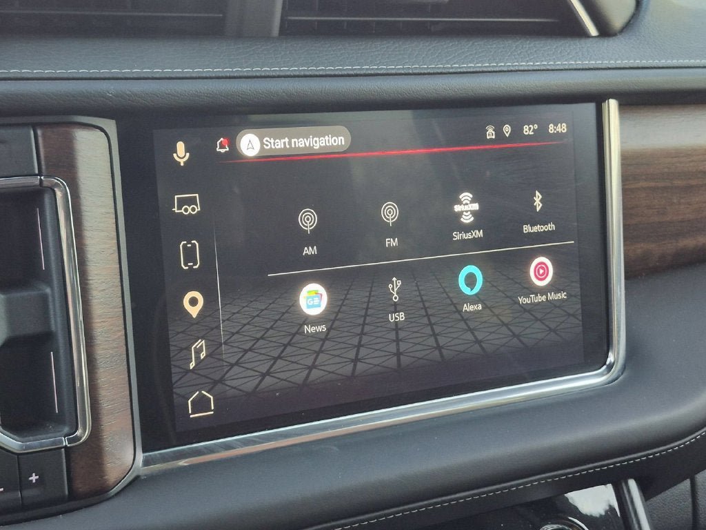 Used 2024 GMC Yukon Denali Ultimate AWD/4WD image 15