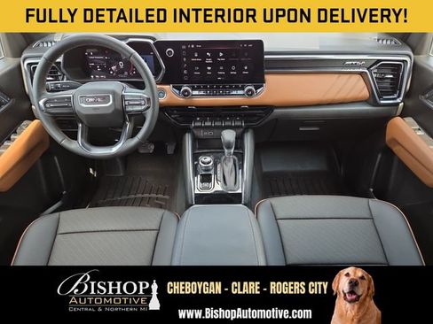 Used 2024 GMC Canyon AT4 w/ AT4 Premium Package AWD/4WD image 3