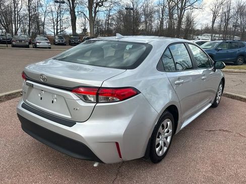 Used 2024 Toyota Corolla LE image 5