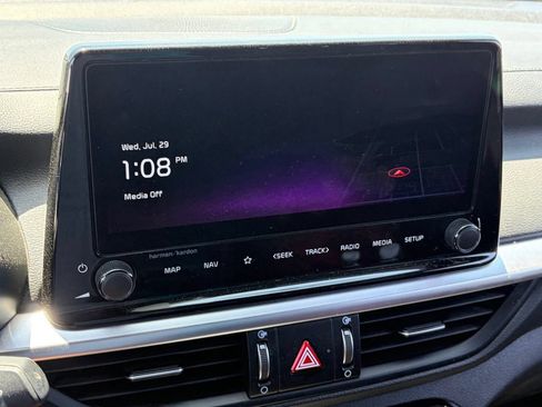 Used 2023 Kia Forte GT-Line w/ GT-Line Premium Package FWD image 11
