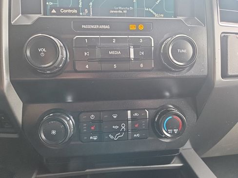 Used 2019 Ford F250 XLT w/ XLT Premium Package AWD/4WD image 21