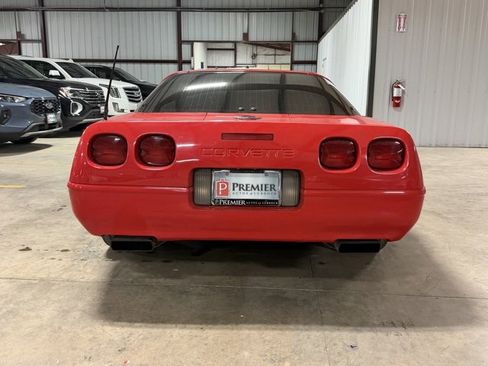 Used 1992 Chevrolet Corvette Coupe image 7