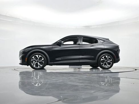 Used 2025 Ford Mustang Mach-E Select image 34