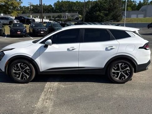 Used 2024 Kia Sportage EX FWD image 6
