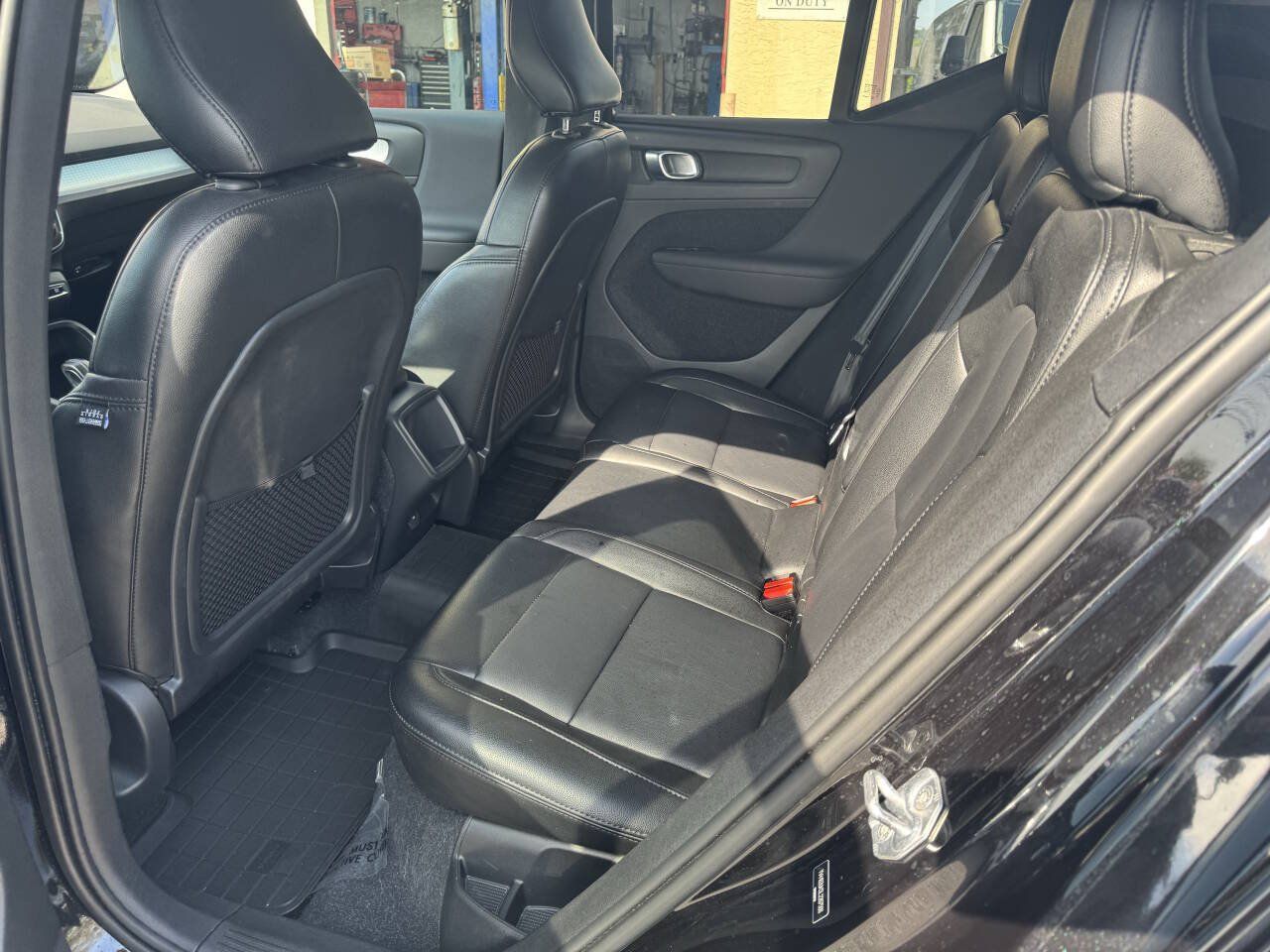 Used 2020 Volvo XC40 T5 Momentum AWD/4WD image 32