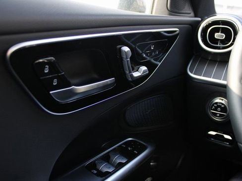 New 2025 Mercedes-Benz C 300 4MATIC Sedan image 16