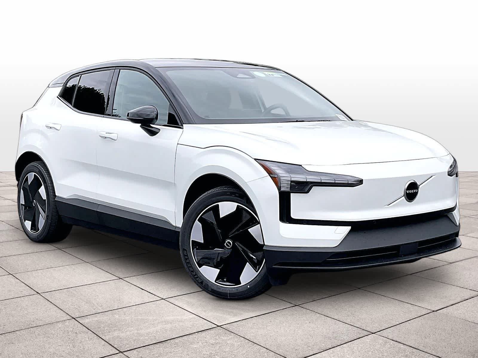 New 2026 Volvo EX30 Plus w/ Protection Package Premier AWD/4WD image 2