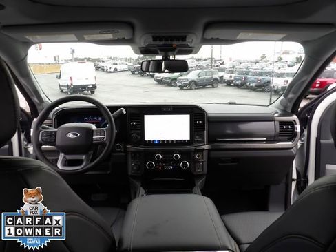 Certified 2022 Ford Explorer Limited w/ Limited Technology Package image 52