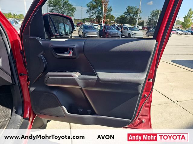 Used 2022 Toyota Tacoma TRD Sport AWD/4WD image 39