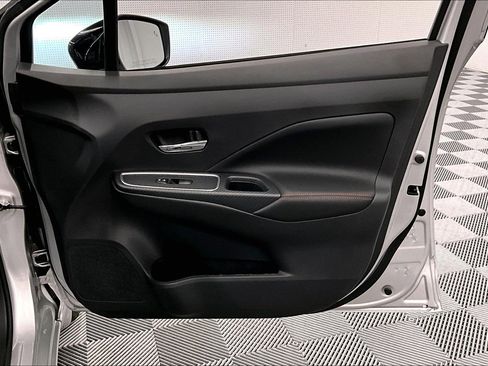New 2025 Nissan Versa SR w/ Trunk Package FWD image 67