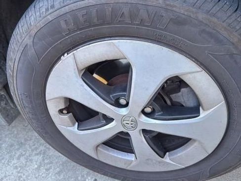 Used 2012 Toyota Prius Two image 19