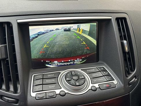 Used 2014 INFINITI Q60 Convertible w/ Premium Package image 12