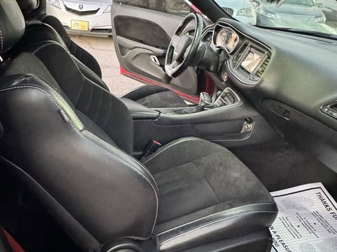 Used 2015 Dodge Challenger SRT w/ Technology Group image 30