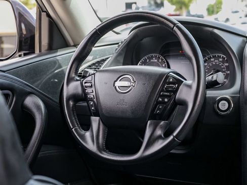 Used 2024 Nissan Armada SV RWD image 23