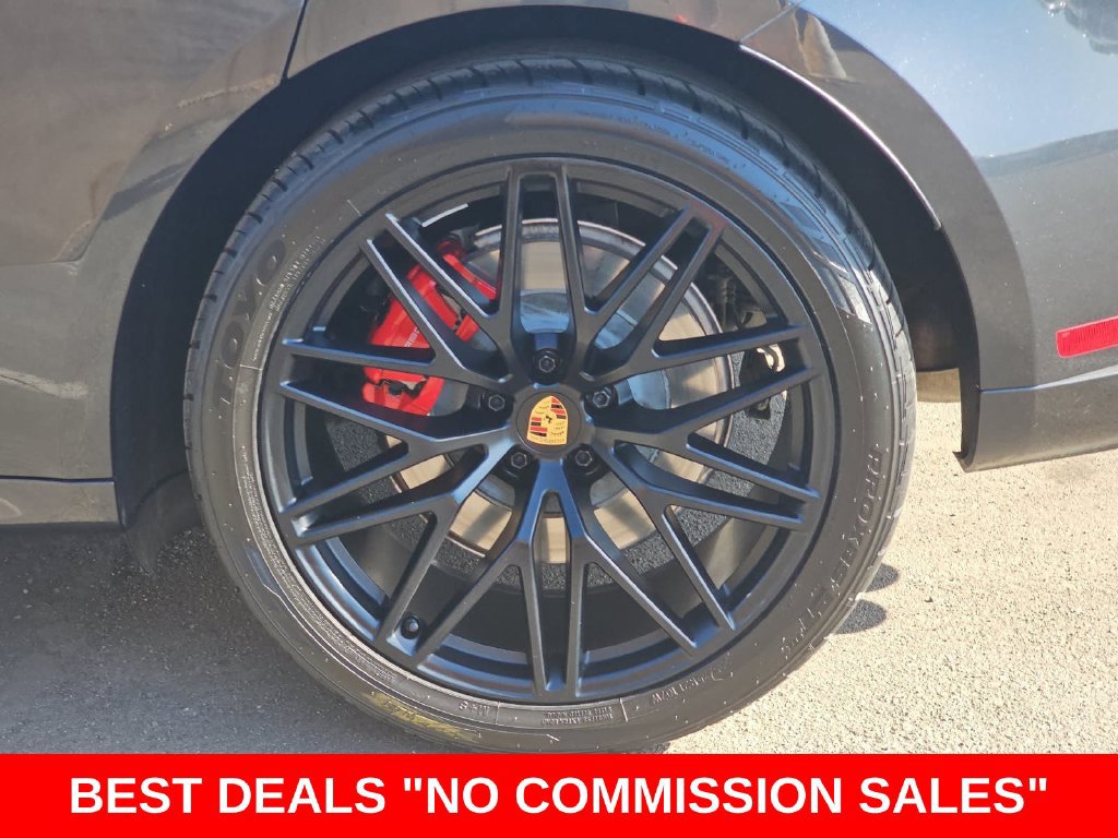 Used 2024 Porsche Macan GTS AWD/4WD image 36
