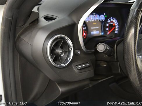 Used 2019 Chevrolet Camaro SS image 23