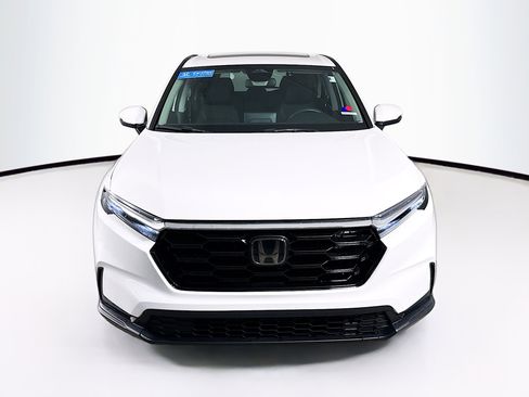 Used 2024 Honda CR-V EX image 3