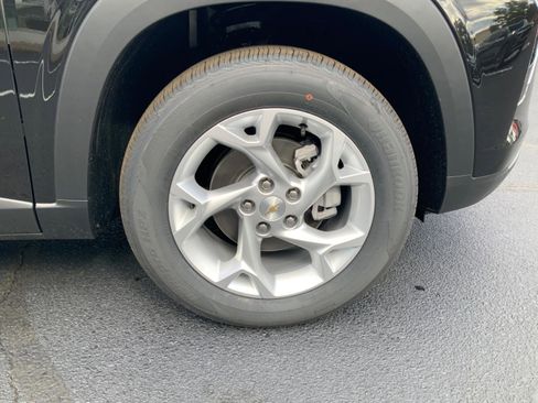 New 2026 Chevrolet Trax LS w/ LS Convenience Package image 9