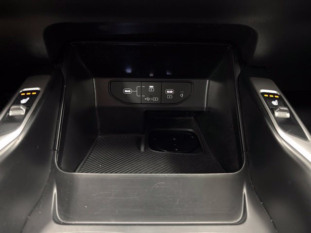 Used 2024 Kia Sorento S AWD/4WD image 19