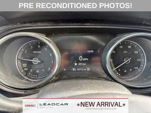 Used 2021 Buick Encore GX Select w/ LPO, Active Lifestyle Package AWD/4WD image 23