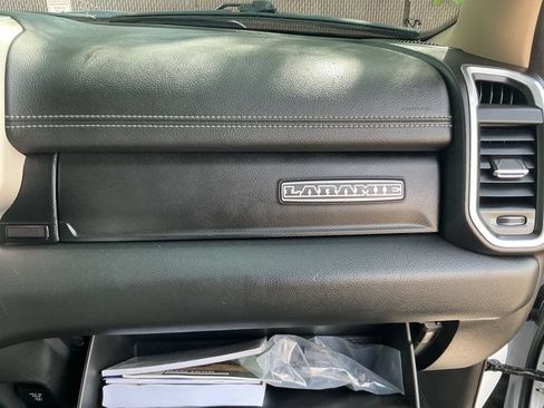 Used 2020 RAM 1500 Laramie AWD/4WD image 28