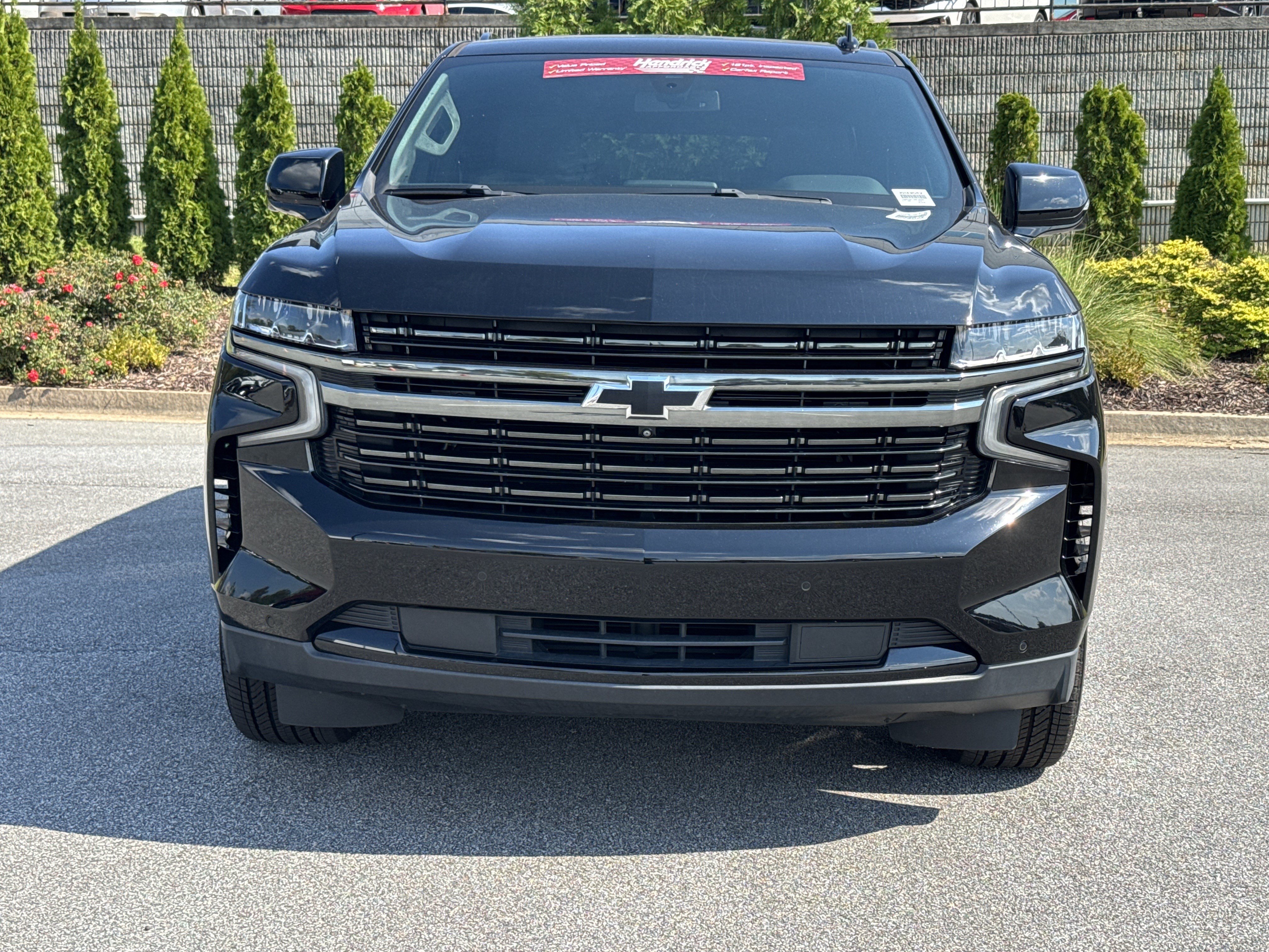 Used 2022 Chevrolet Tahoe RST w/ Luxury Package AWD/4WD image 3