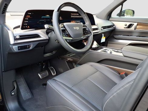 New 2026 Cadillac Vistiq Sport w/ LPO, Floor Liner Package image 12