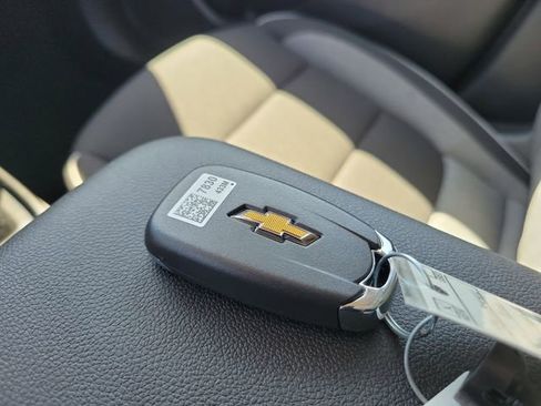 New 2026 Chevrolet TrailBlazer LT w/ Convenience Package FWD image 32