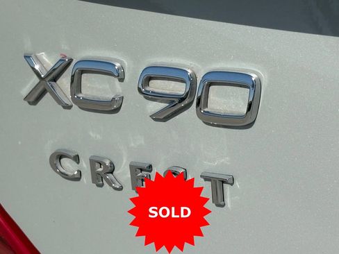 Used 2022 Volvo XC90 T6 Inscription w/ Lounge Package image 11