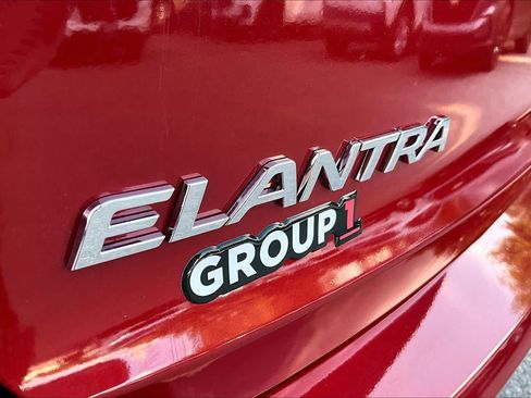 Used 2017 Hyundai Elantra Value Edition w/ Cargo Package FWD image 10