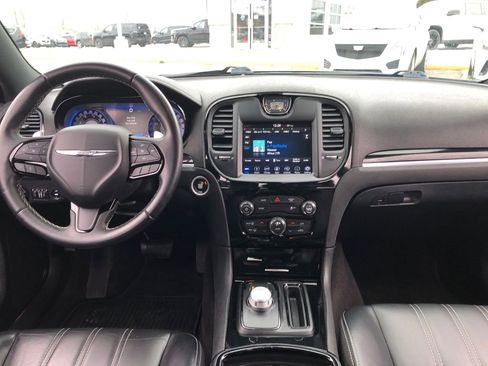 Used 2018 Chrysler 300 S w/ S Model Appearance Package image 27