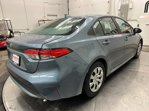 Used 2021 Toyota Corolla LE image 14