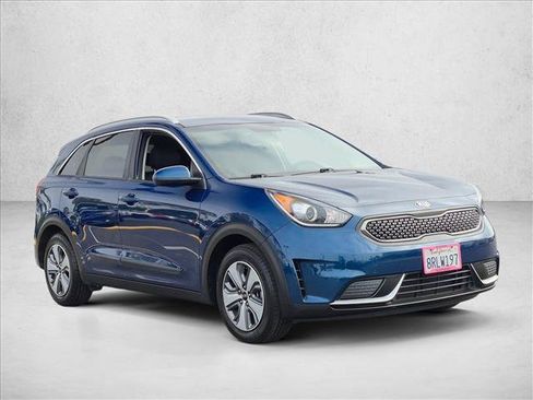 Used 2019 Kia Niro LX FWD image 4