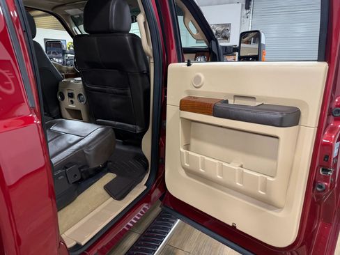 Used 2015 Ford F250 King Ranch w/ FX4 Off-Road Package AWD/4WD image 17