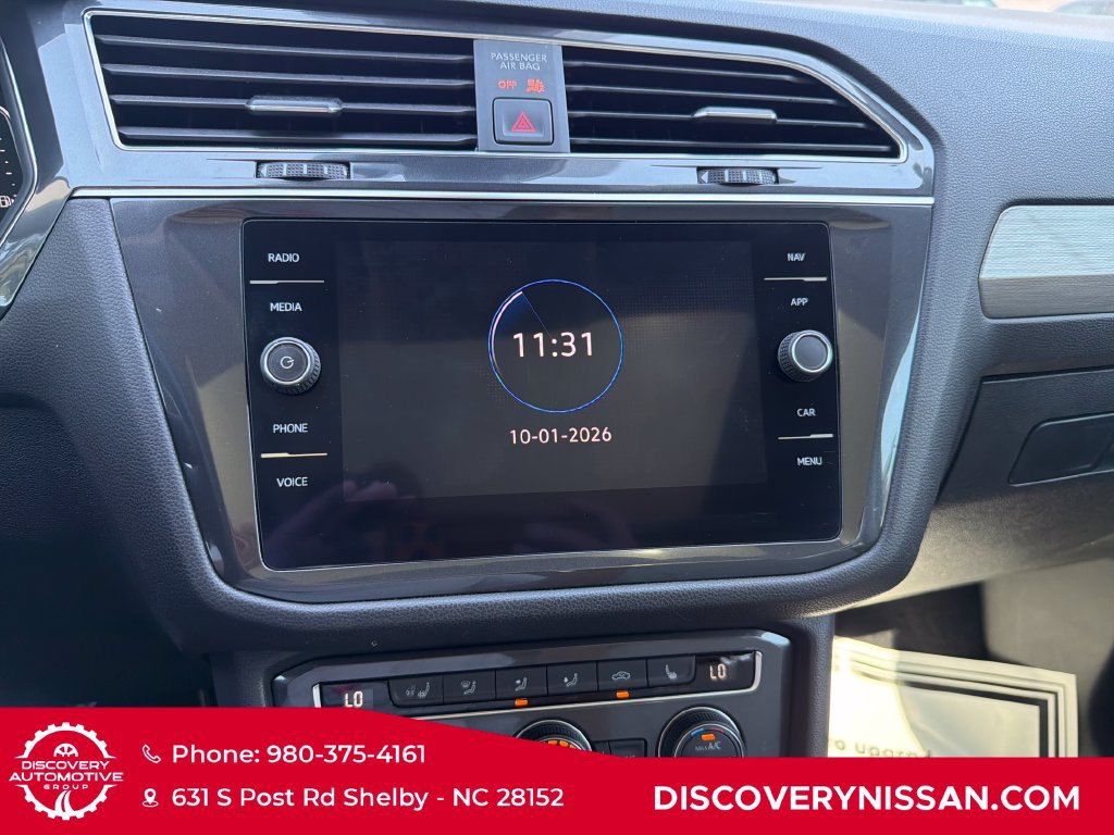Used 2021 Volkswagen Tiguan SEL FWD image 17