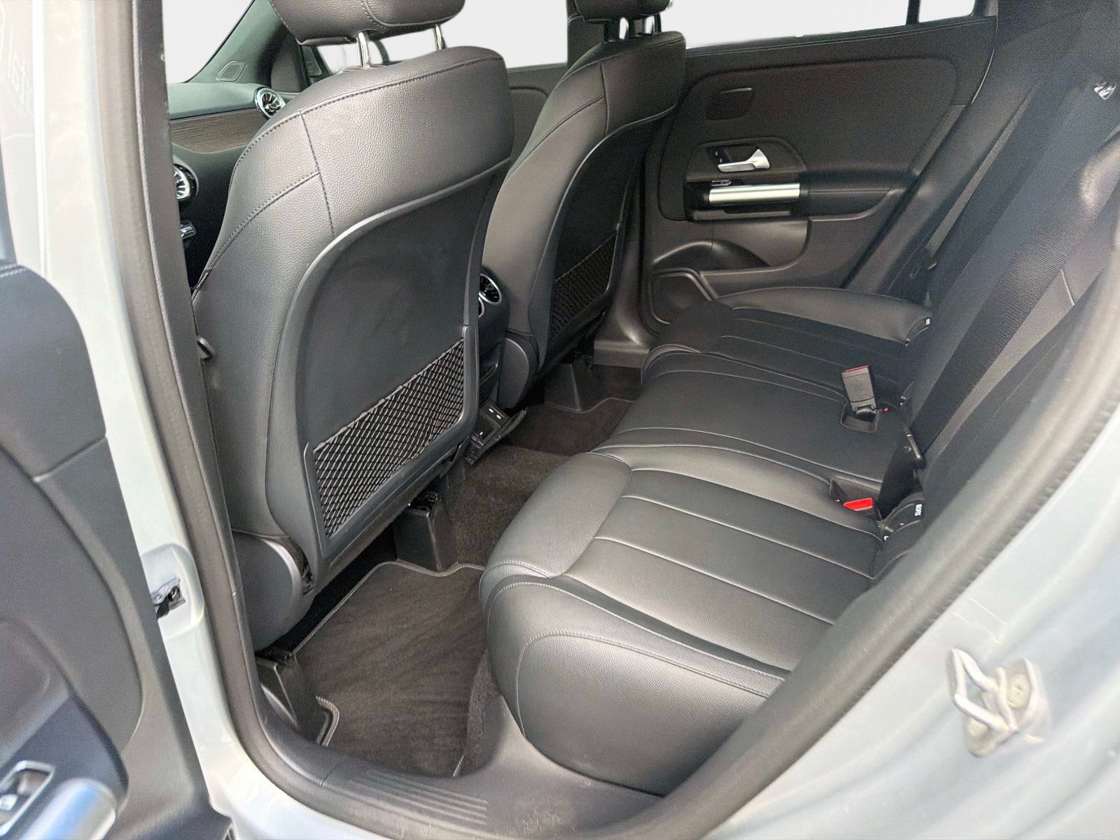 Certified 2025 Mercedes-Benz GLA 250 image 11