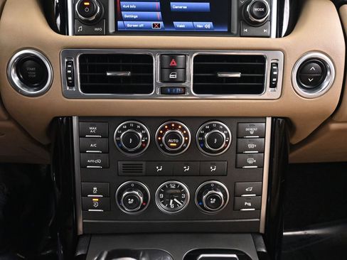 Used 2011 Land Rover Range Rover HSE LUX image 36