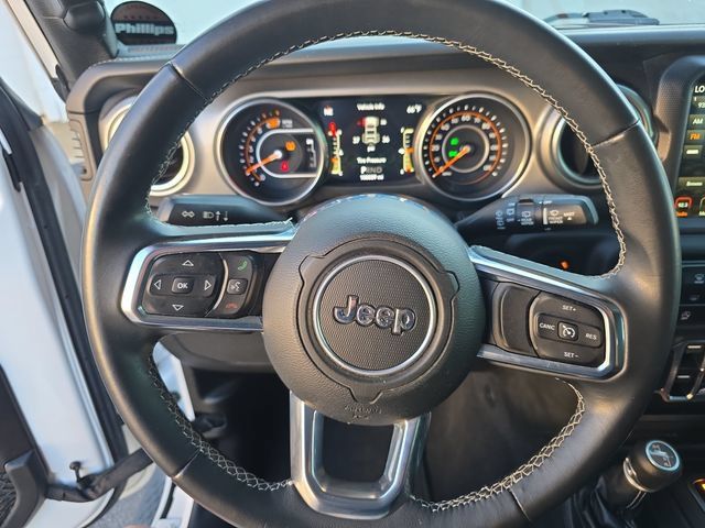 Used 2018 Jeep Wrangler Unlimited Sahara AWD/4WD image 17